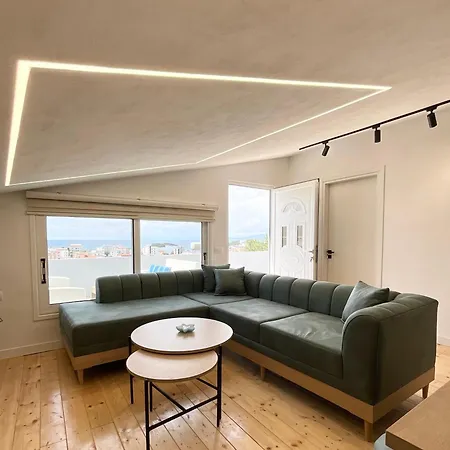 The Little House Apartman *