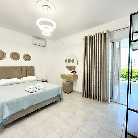The Little House Apartment